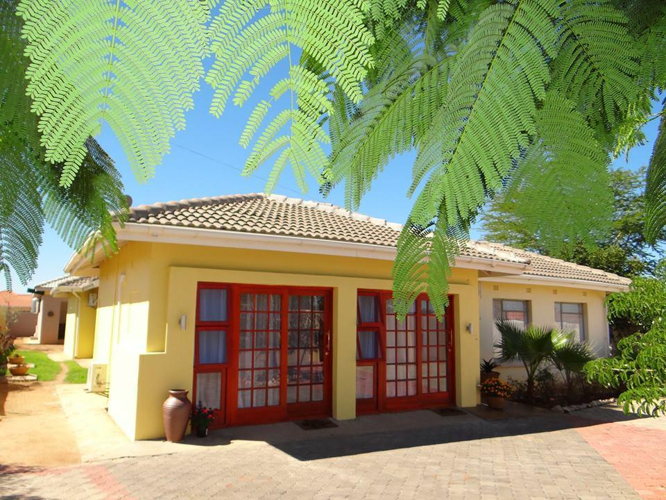 Sunflower Court Bed And Breakfast Gaborone Zewnętrze zdjęcie